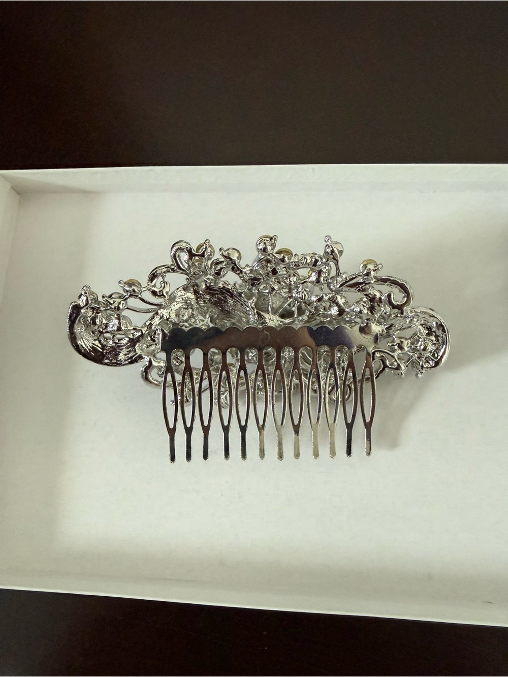 New in box handmade Elegant Silver Crystal Hair Comb - Picture 2 of 3